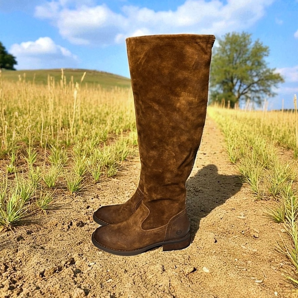 🌻NEW w/tags Born Borman Knee High Distressed Rust Copper Leather Boots Size 6